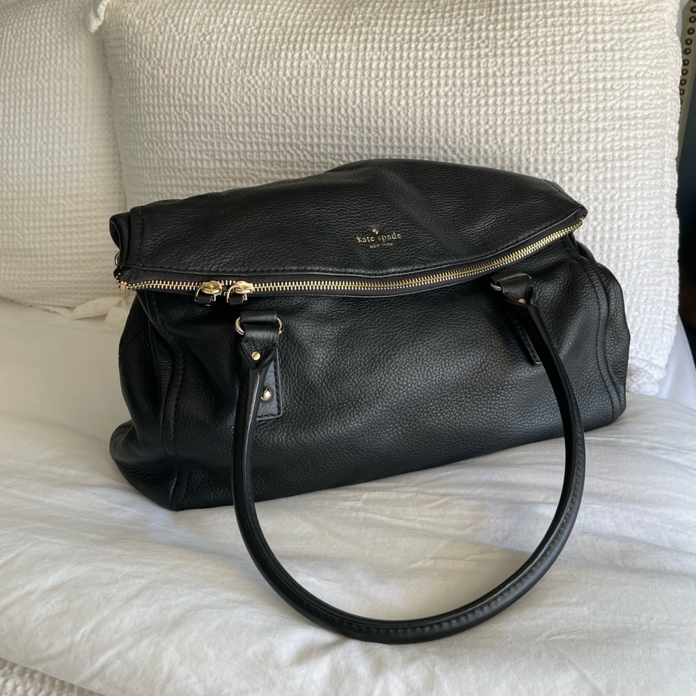 Kate Spade ‘Cobble Hill Leslie Satchel’ black pebble leather